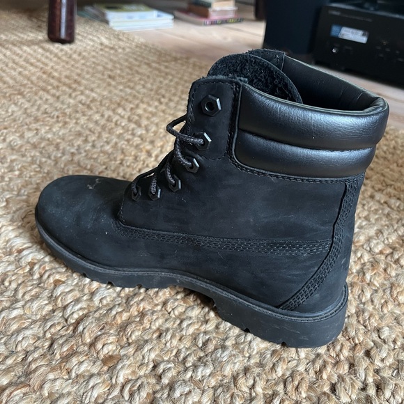 Black Timberlands | womens Size 9 - Picture 2 of 4